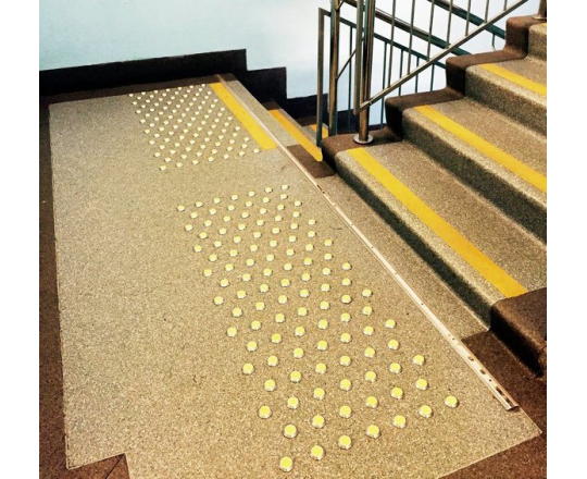 Тактильный индикатор ПВХ Размер 20 x 35 для слабовидящим людям